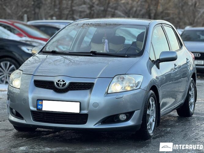 Toyota Auris 2009 doar la InterAuto