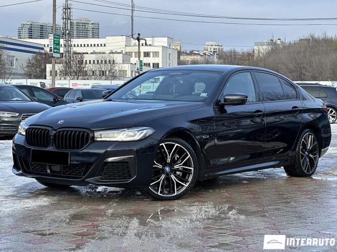 BMW 545e 2022 doar la InterAuto