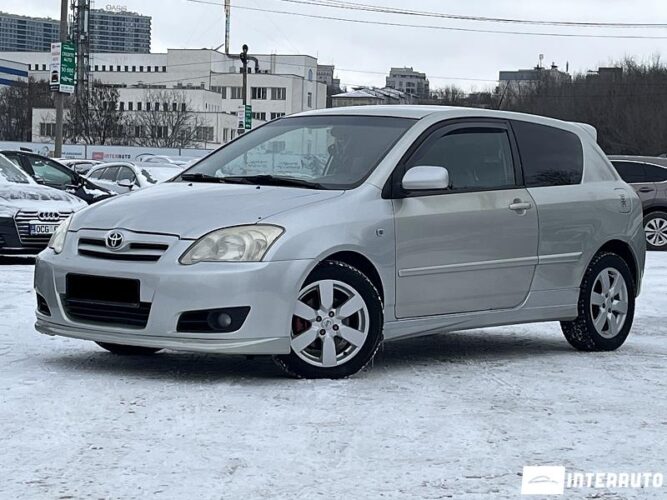 Toyota Corolla 2005 doar la InterAuto