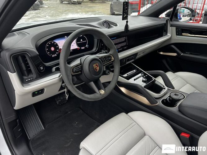 porsche Cayenne E-Hybrid Coupe 2024