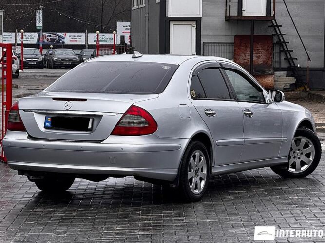 Mercedes E 200 29 mercedes E 200 2007