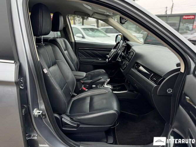 mitsubishi Outlander 2015