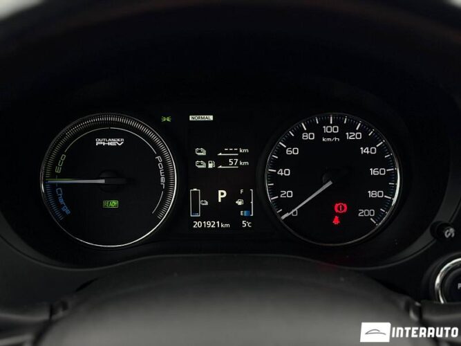 mitsubishi Outlander 2015