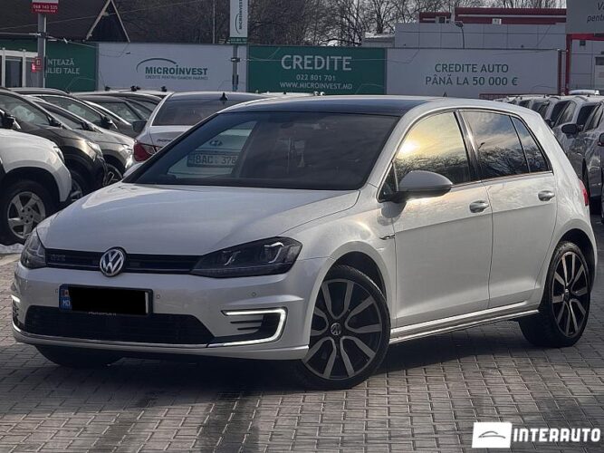 Volkswagen Golf GTE 2015 doar la InterAuto