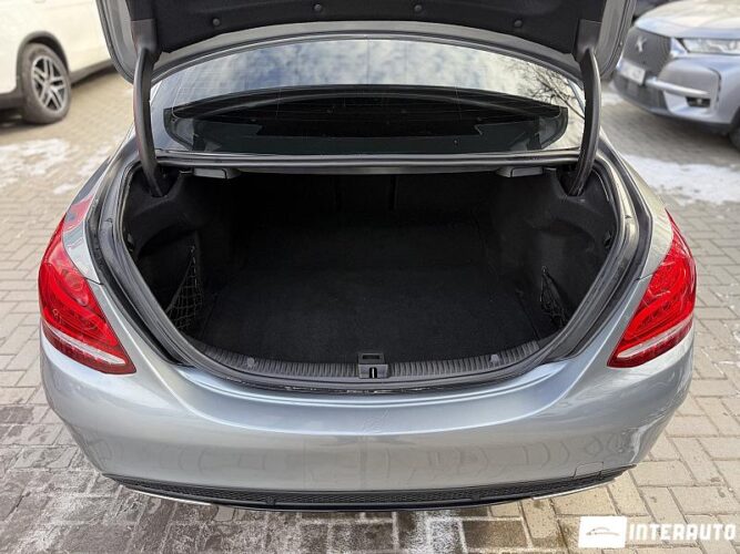 Mercedes C 300 36 mercedes C 300 2015