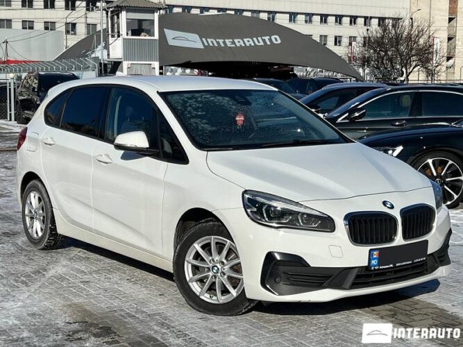BMW 216d 2021 doar la InterAuto