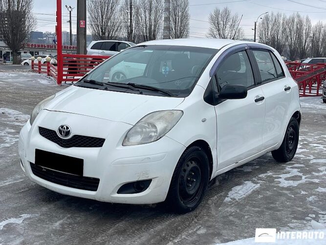 Toyota Yaris 2010 doar la InterAuto