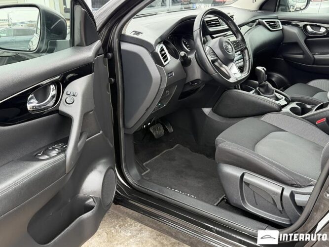 nissan Qashqai 2020