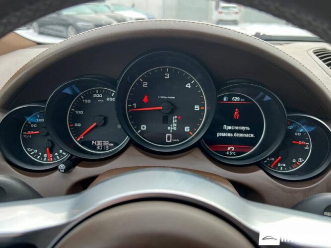 porsche Cayenne 2016