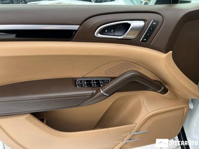 porsche Cayenne 2016