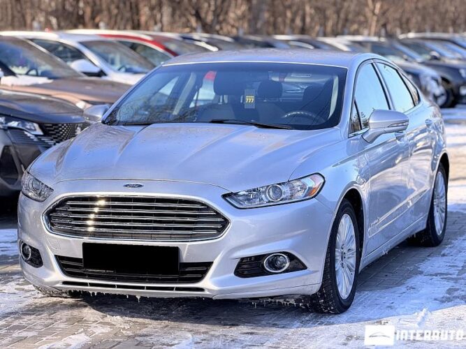 Ford Fusion 2016 doar la InterAuto